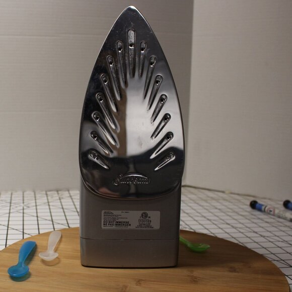 Sunbeam Turbo Steam Master Prof Iron Silver/Blue Model GCSBSP-201 Retractable Co - Picture 8 of 13